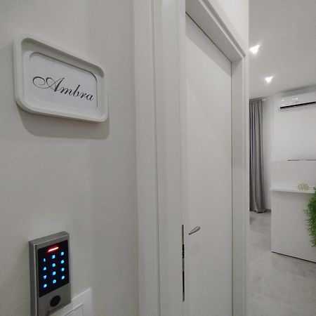 Agatha Modern Elegant Rooms SantʼAgata di Militello Exterior foto