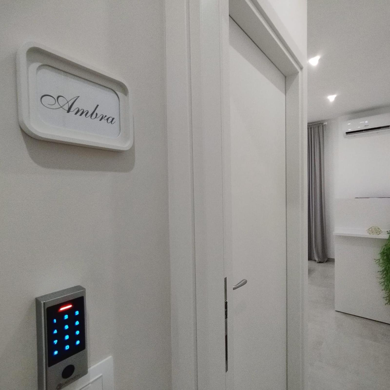 Agatha Modern Elegant Rooms SantʼAgata di Militello Exterior foto